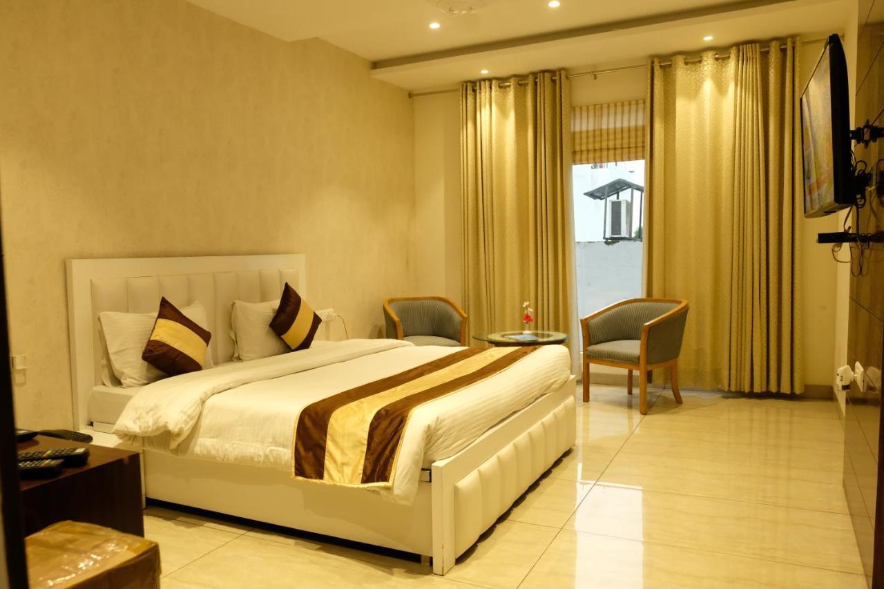 Black Mango Resort Kala Amb Buitenkant foto