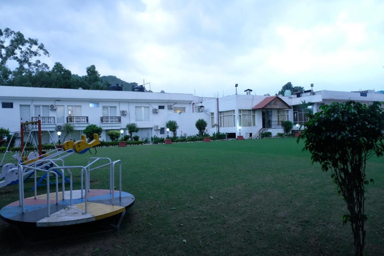 Black Mango Resort Kala Amb Buitenkant foto