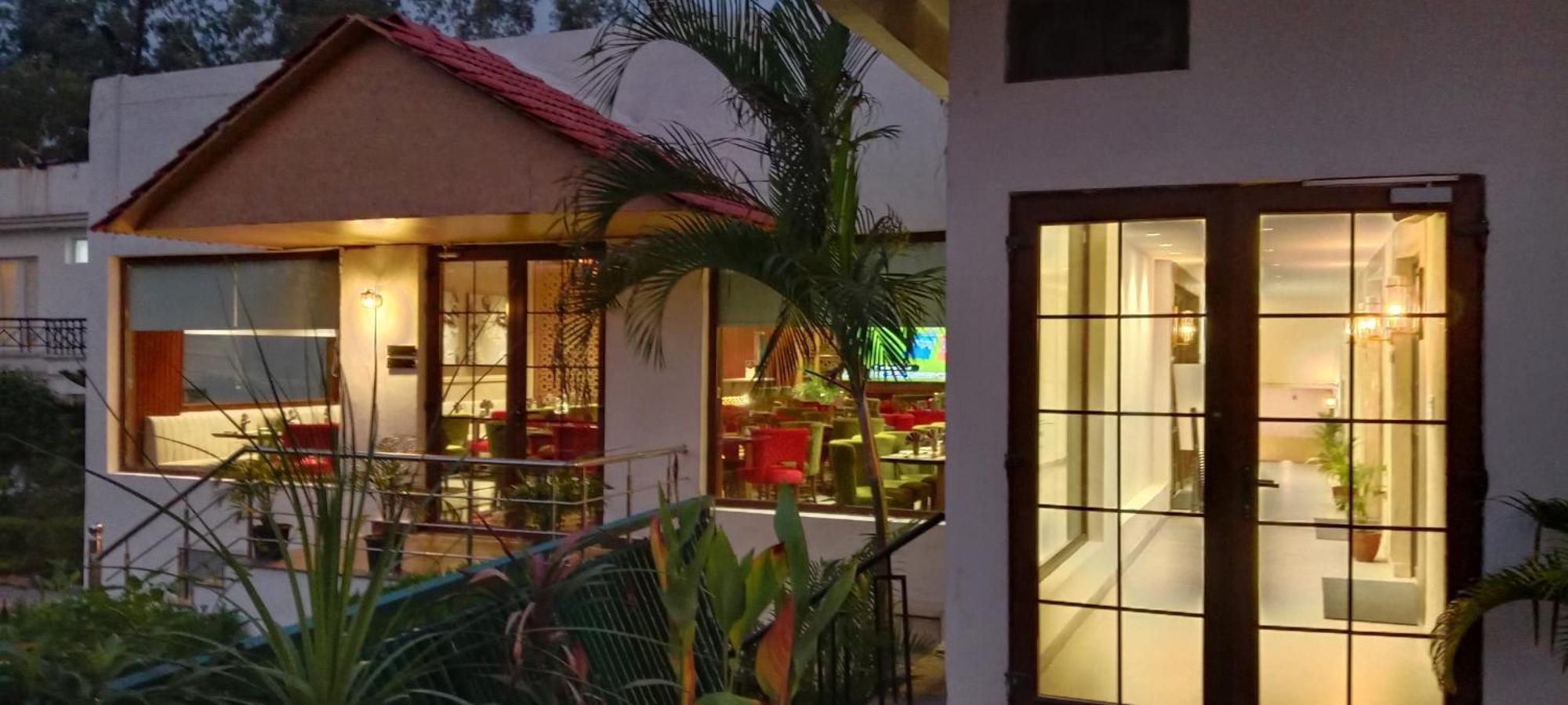 Black Mango Resort Kala Amb Buitenkant foto
